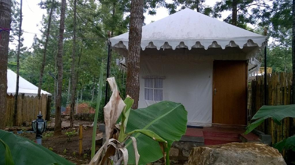 Bison Woods Hotel Yercaud Bilik gambar